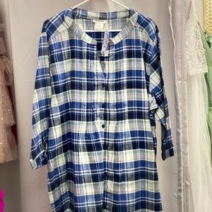 Women’s Classic Blue and White Plaid Shirt